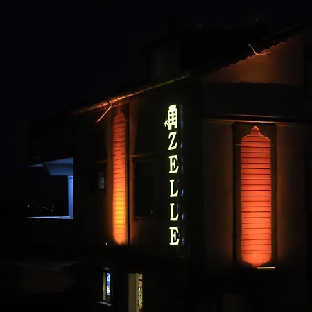 Zelle Airport Suites-3